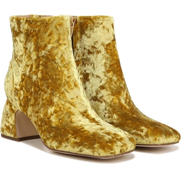 NEW Circus by Sam Edelman NY Ozzie Crushed Velvet Ankle Booties SZ 6 & 9.5 - Picture 1 of 15